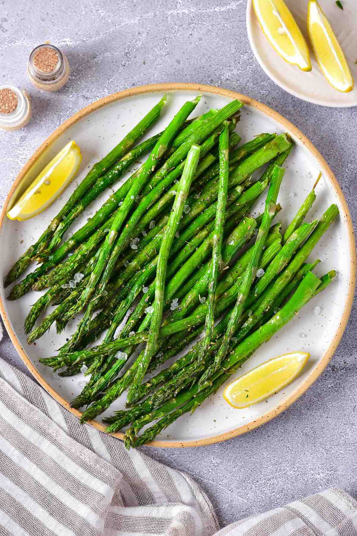 air fryer asparagus.