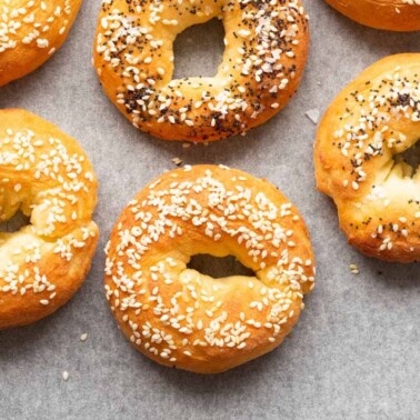 air fryer bagels