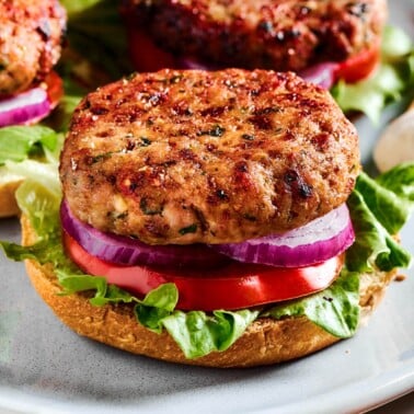 air fryer turkey burgers recipe.