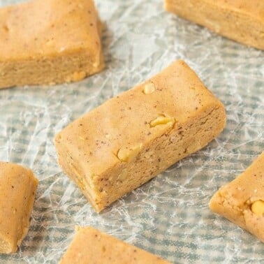 banana protein bars recipe.