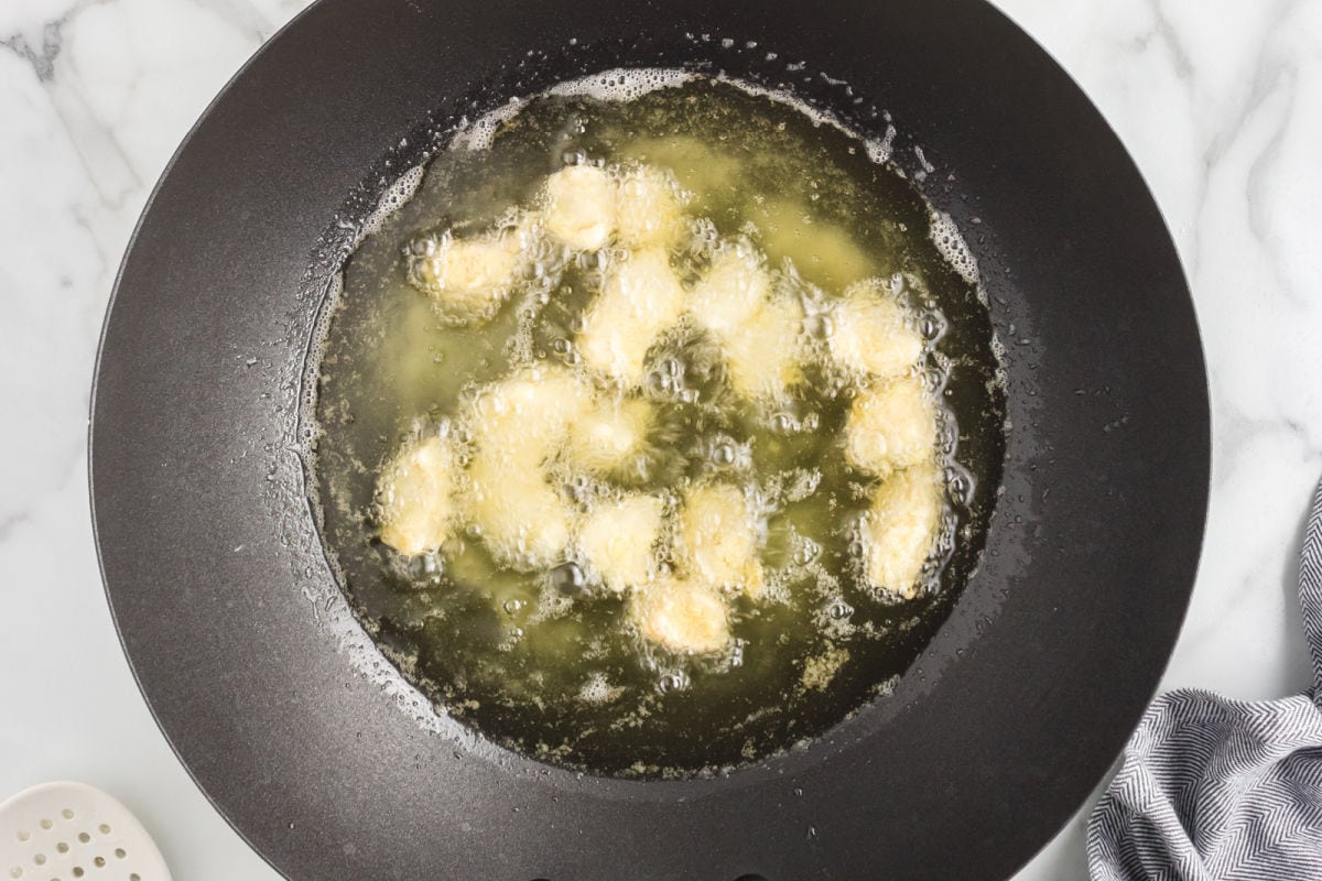 deep fried chicken breast pieces.