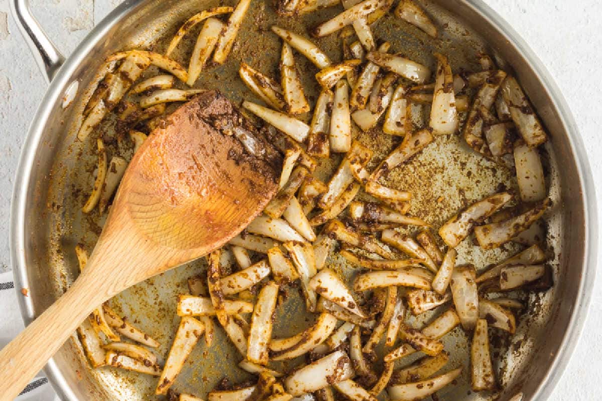 fried onions with spices.