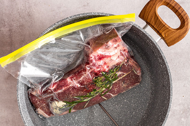 sous vide steak without machine.