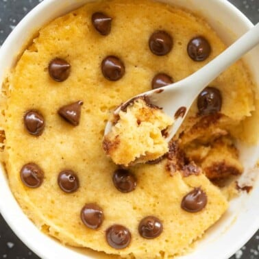 3 ingredient keto mug cake