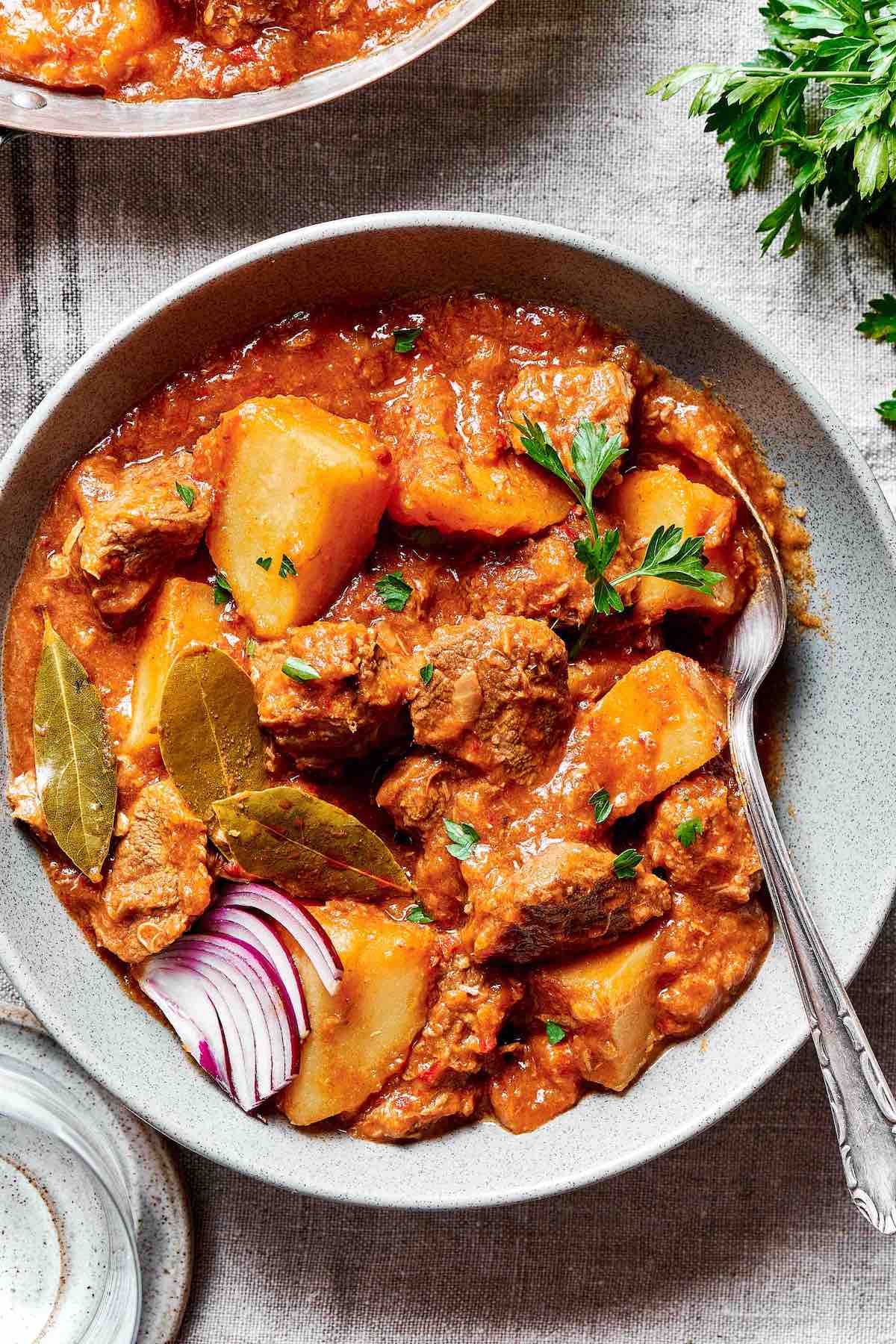 lamb vindaloo.