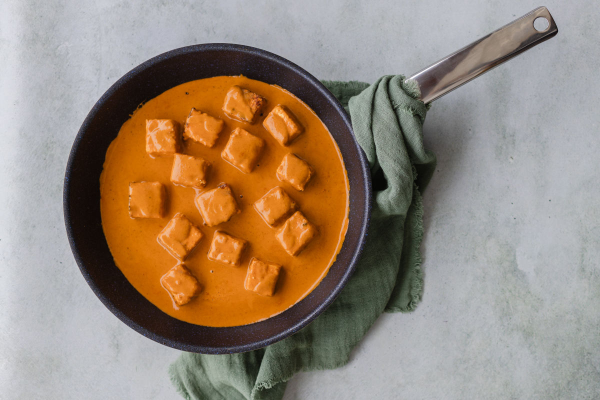 paneer with tikka sauce.