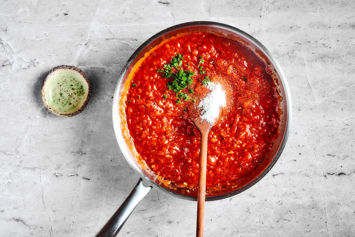 pomodoro sauce ingredients.